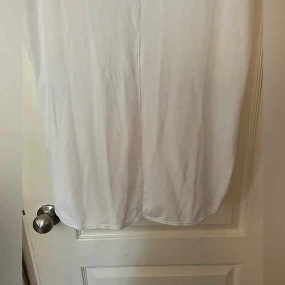 Lululemon High Low Tee - Picture 6 of 7